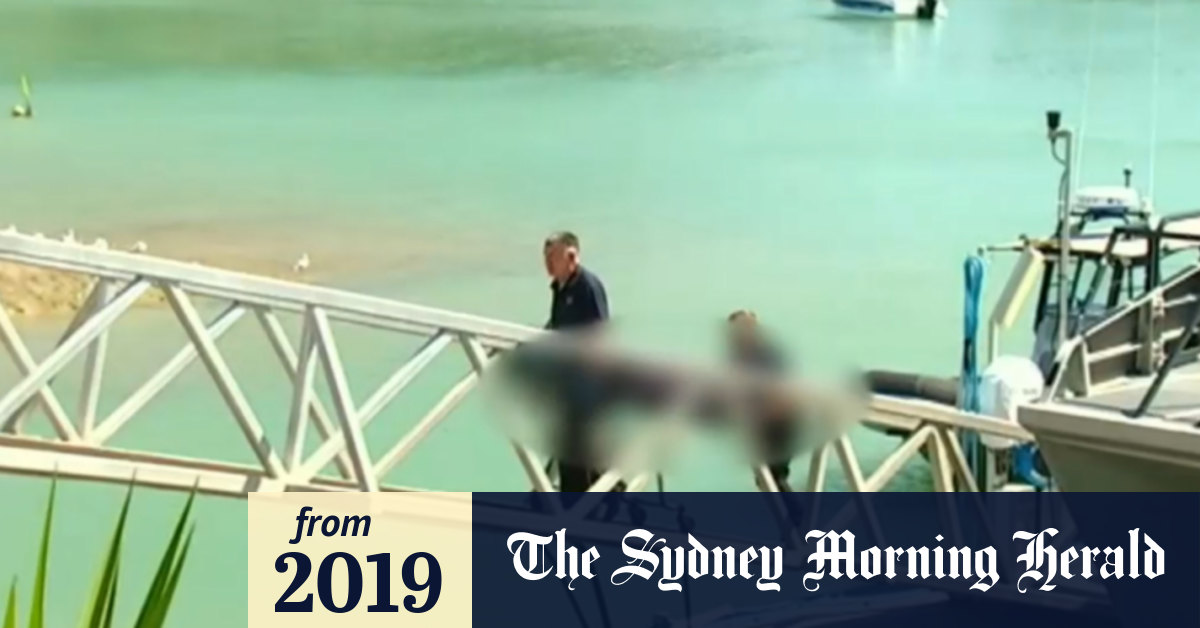 Video Two men died in Queensland boat accident